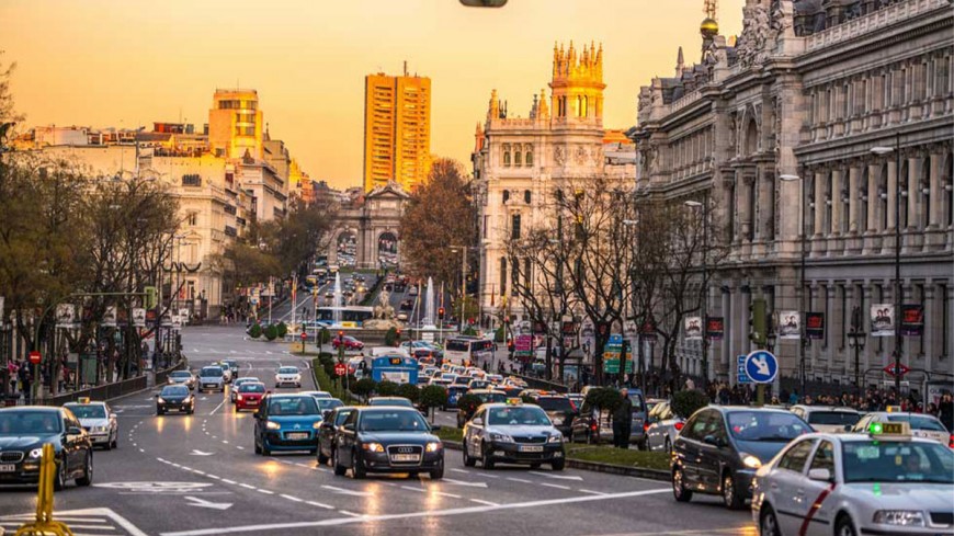 La conducción en Madrid: desafíos y consejos para una experiencia fluida