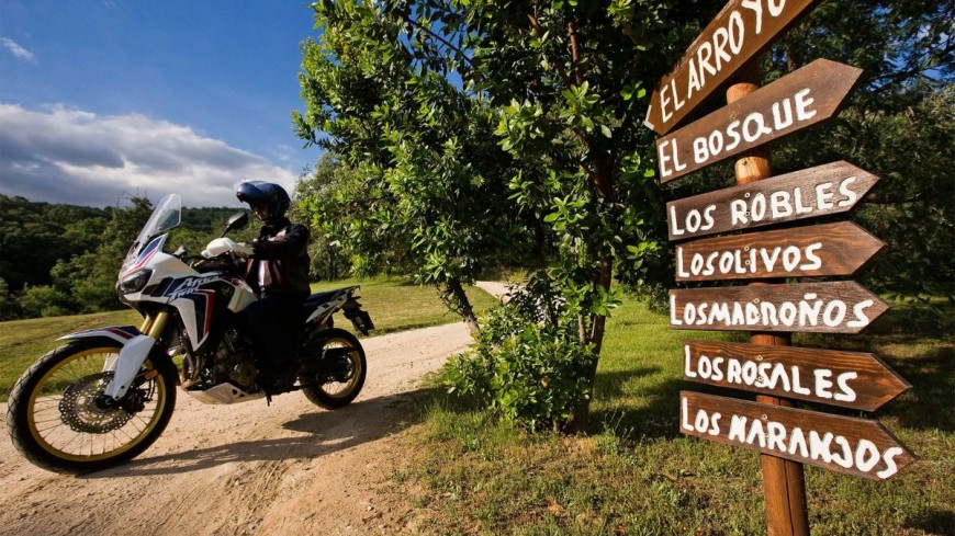 Descubre las mejores rutas en moto por el mediterráneo: De montañas a costas paradisíacas